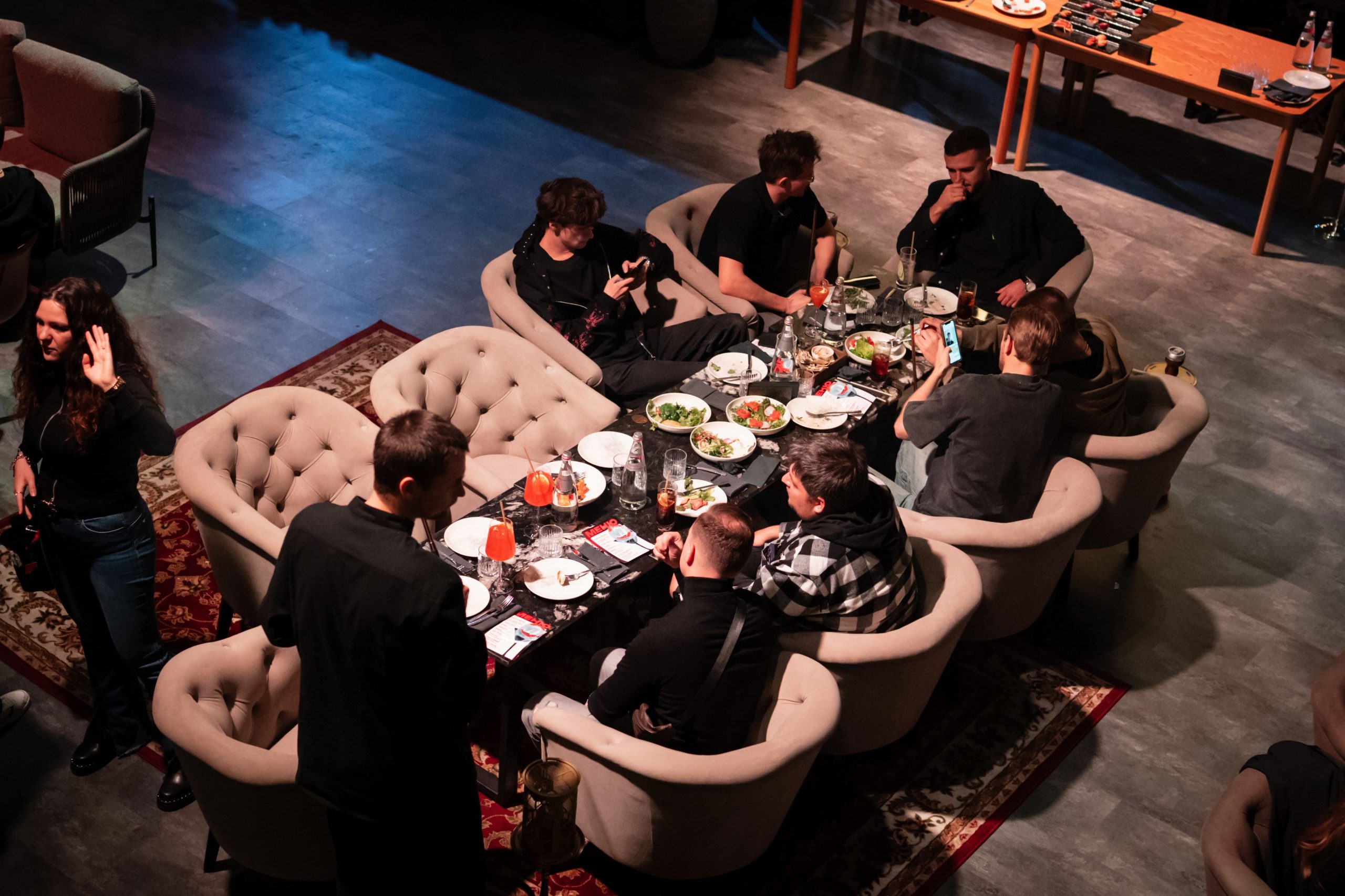 Дым, мемы и афы: как прошел самый неформальный ивент M1 для веб-мастеров