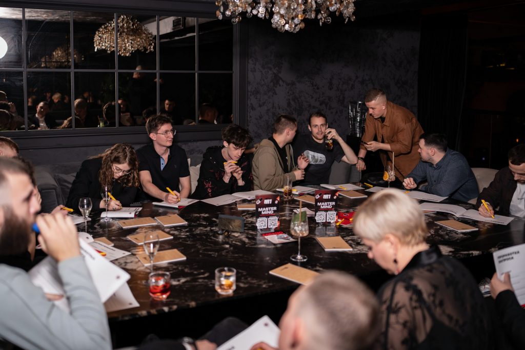 Дым, мемы и афы: как прошел самый неформальный ивент M1 для веб-мастеров