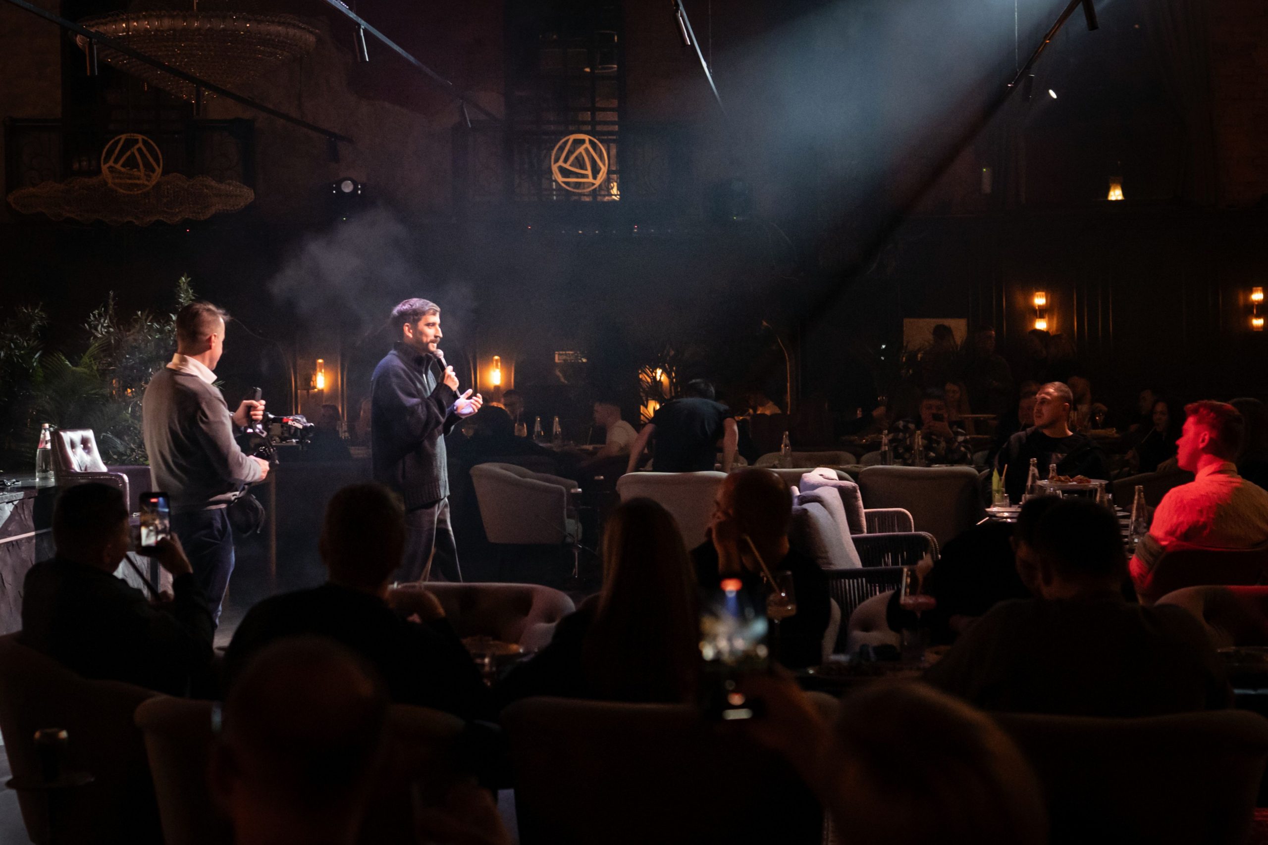 Дым, мемы и афы: как прошел самый неформальный ивент M1 для веб-мастеров